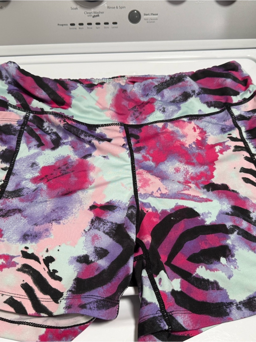 Women’s Multicolor Athletic Shorts - Pink & Purple Print xl